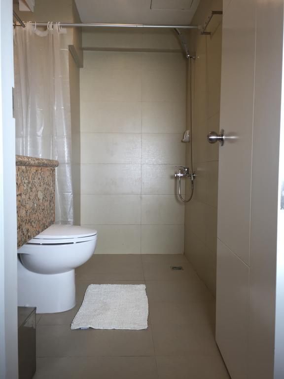 5880 Enriquez Residences Manila Habitación foto